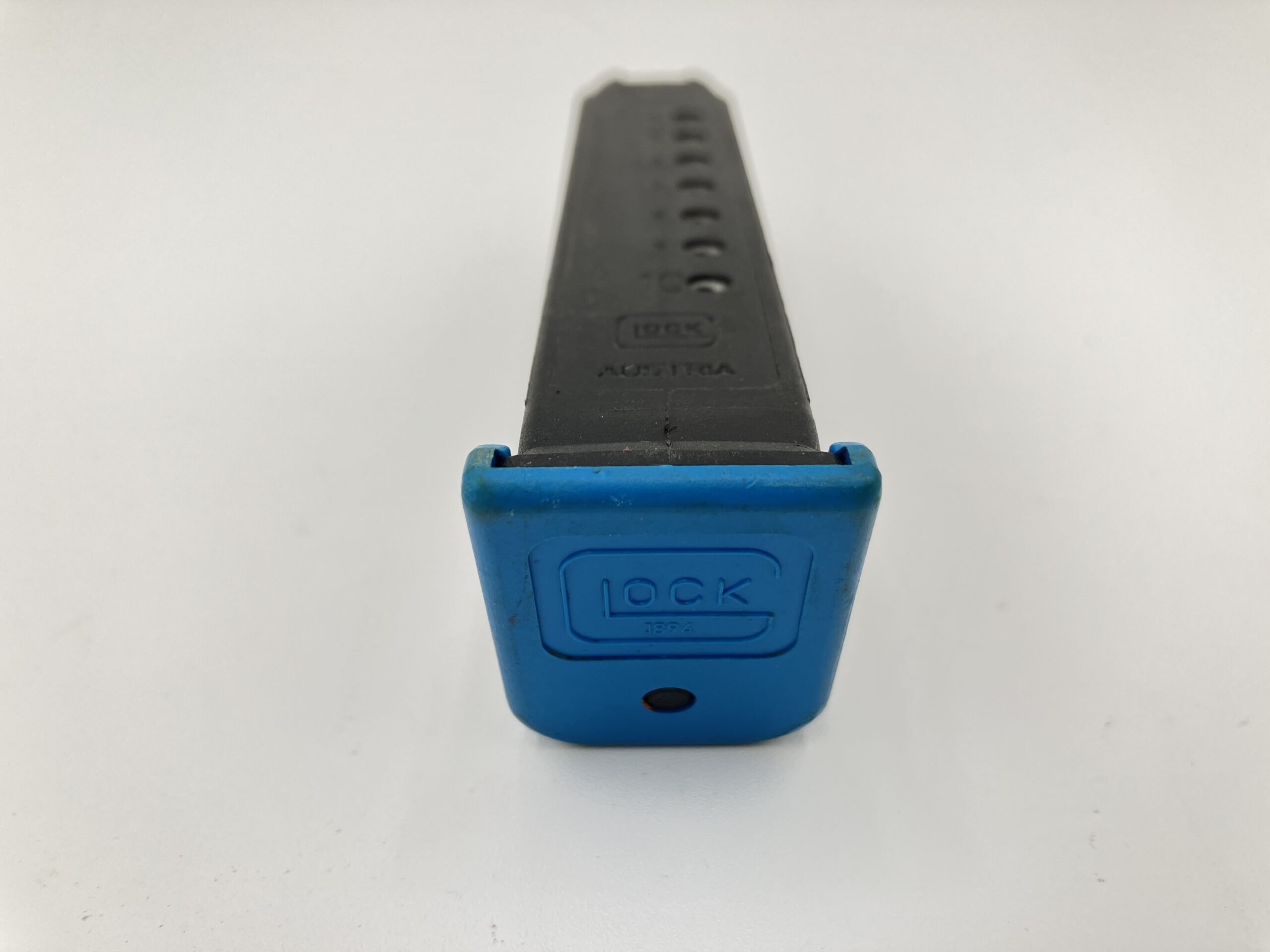 GLOCK G17 9MM 10rd Magazine, Blue Baseplate - Image 2
