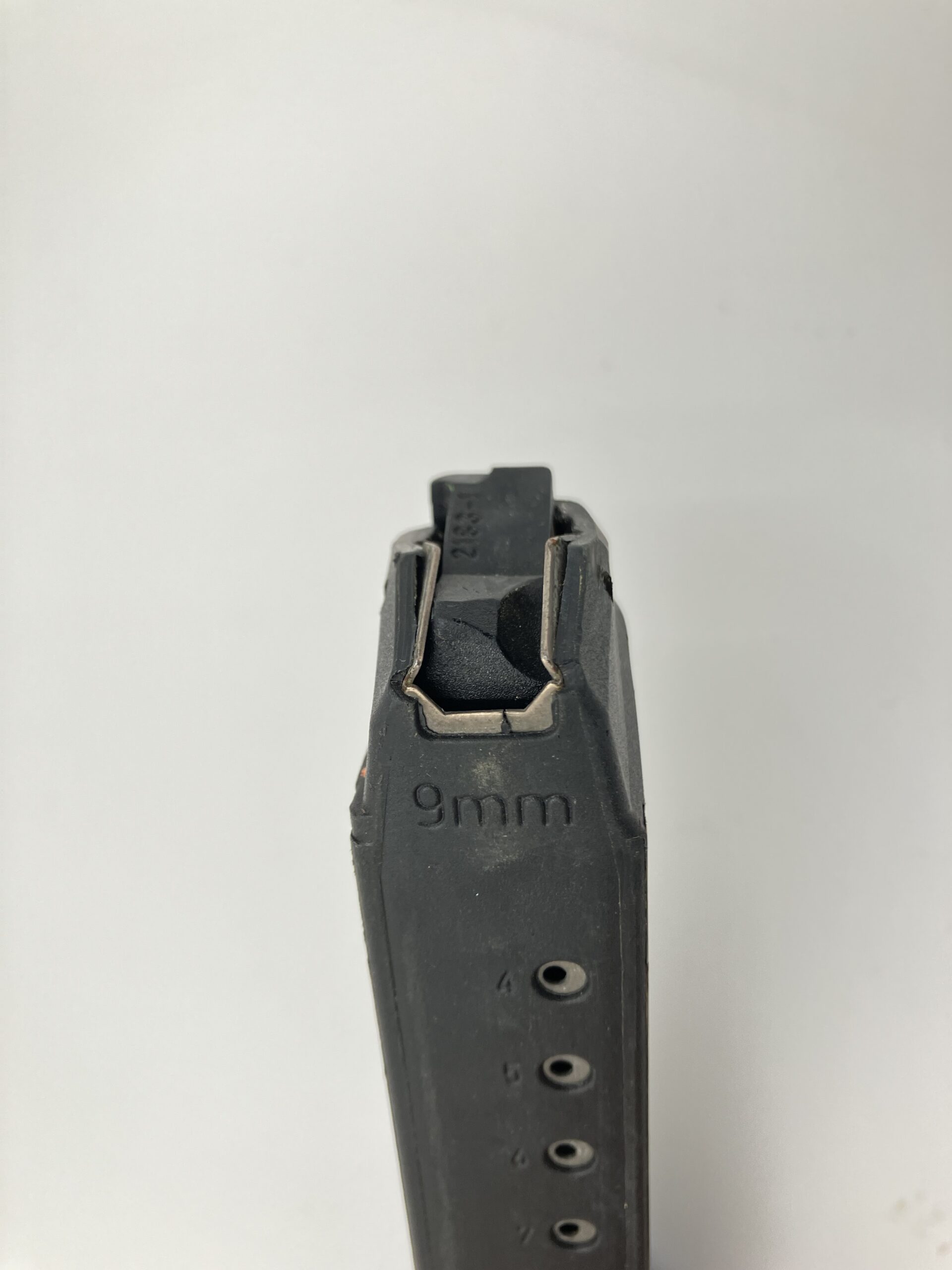 GLOCK G17 9MM 10rd Magazine, Blue Baseplate - Image 3